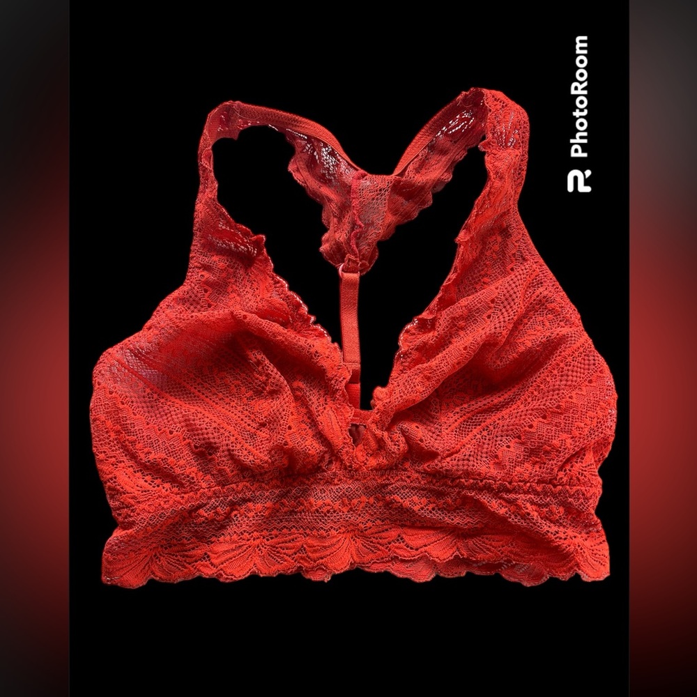 LACE BRALETTE